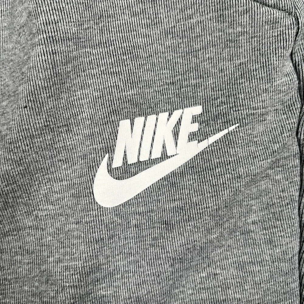 2018 Nike Sportswear Tech Fleece Shorts Men Small Gray Zipped Pockets 10